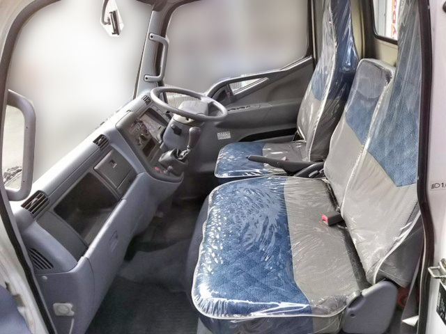 三菱ふそうキャンター平ボディ小型（2t・3t）[写真26]