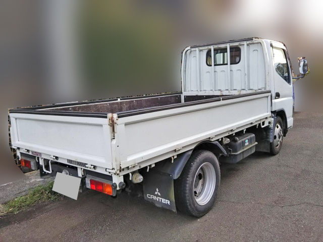 三菱ふそうキャンター平ボディ小型（2t・3t）[写真03]