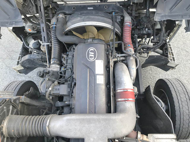 UDトラックスクオンアルミウイング大型（10t）[写真22]