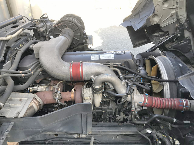 UDトラックスクオンアルミウイング大型（10t）[写真24]