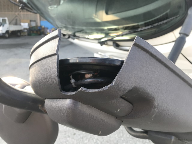 UDトラックスクオンアルミウイング大型（10t）[写真28]