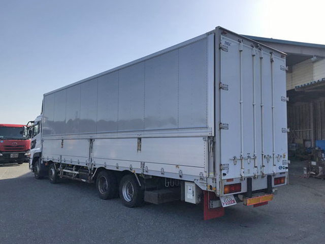 UDトラックスクオンアルミウイング大型（10t）[写真04]