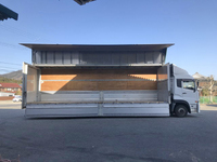 UDトラックスクオンアルミウイング大型（10t）[写真07]