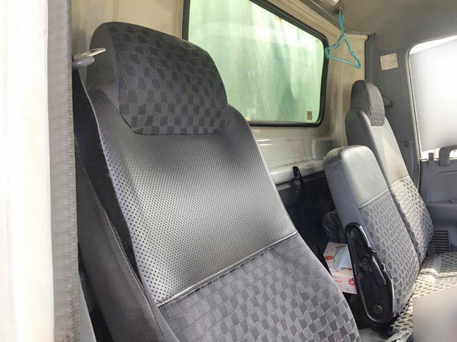 いすゞエルフ平ボディ小型（2t・3t）[写真19]