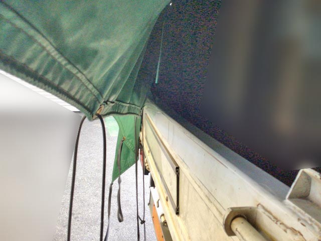 いすゞエルフ平ボディ小型（2t・3t）[写真08]