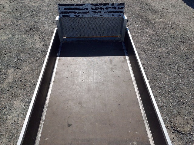 トヨタダイナ平ボディ小型（2t・3t）[写真11]