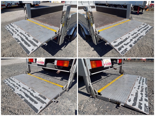 トヨタダイナ平ボディ小型（2t・3t）[写真13]