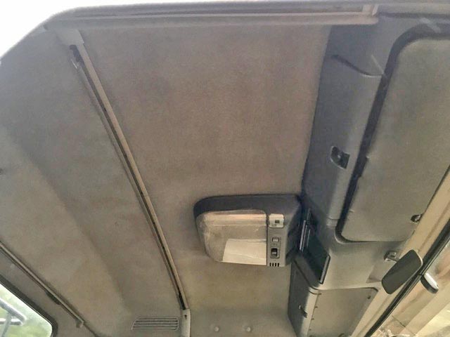 いすゞフォワードコンテナ専用車中型（4t）[写真22]