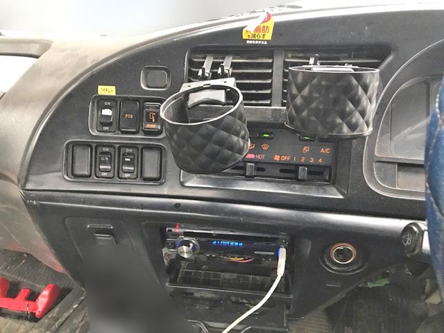 いすゞフォワードコンテナ専用車中型（4t）[写真23]