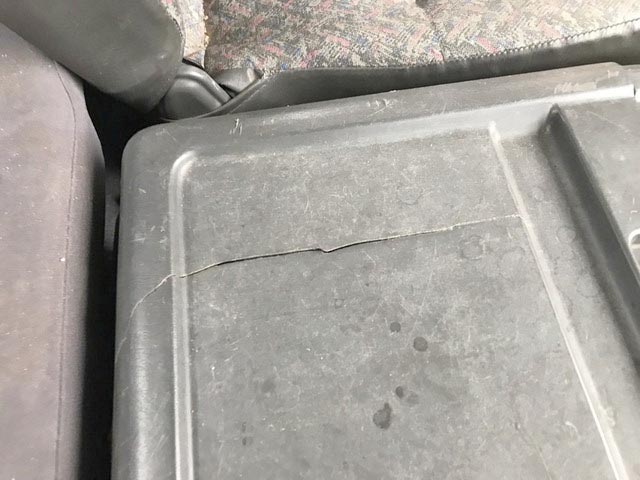 いすゞフォワードコンテナ専用車中型（4t）[写真30]