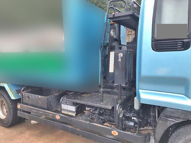 いすゞフォワードコンテナ専用車中型（4t）[写真04]