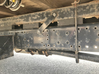 三菱ふそうキャンター平ボディ小型（2t・3t）[写真23]