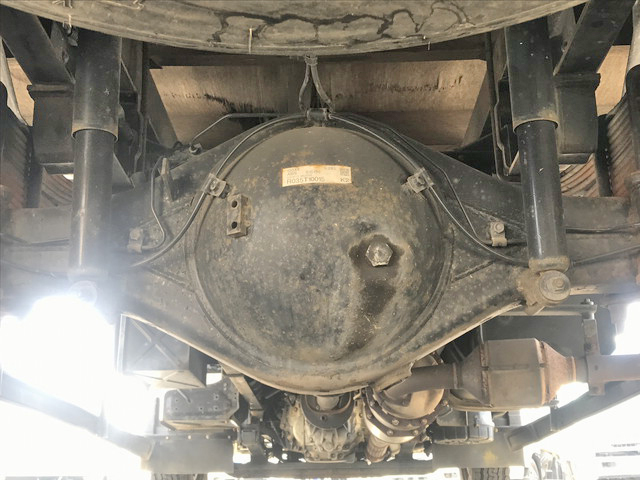 三菱ふそうキャンター平ボディ小型（2t・3t）[写真26]