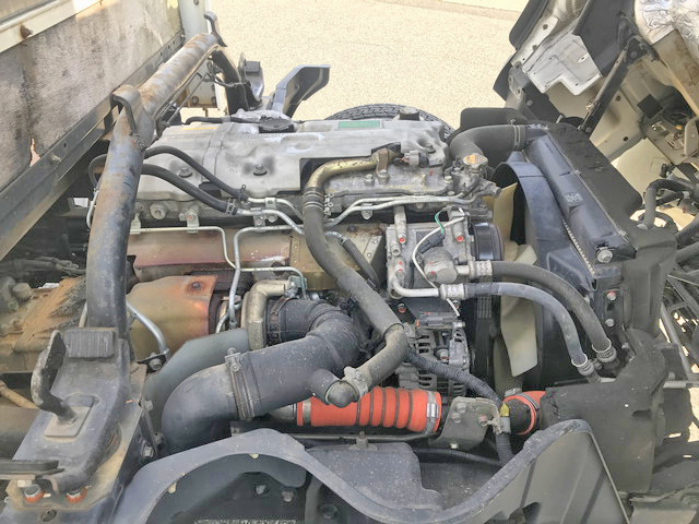 三菱ふそうキャンター平ボディ小型（2t・3t）[写真29]