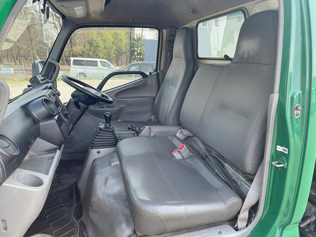 日野デュトロパッカー車（塵芥車）小型（2t・3t）[写真34]