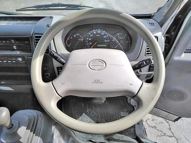 日野デュトロクレーン付小型（2t・3t）[写真38]