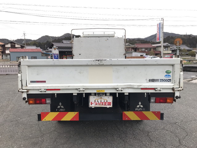 三菱ふそうキャンター平ボディ小型（2t・3t）[写真10]