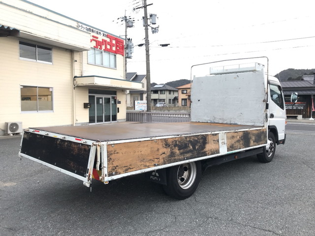 三菱ふそうキャンター平ボディ小型（2t・3t）[写真13]
