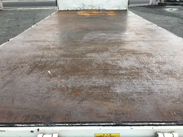 三菱ふそうキャンター平ボディ小型（2t・3t）[写真15]