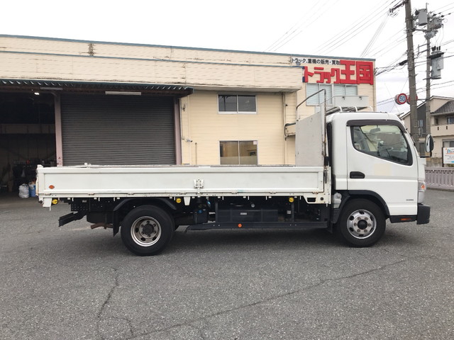 三菱ふそうキャンター平ボディ小型（2t・3t）[写真06]