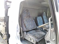 三菱ふそうファイター平ボディ中型（4t）[写真31]