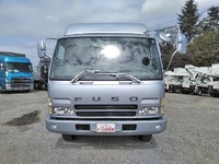 三菱ふそうファイター平ボディ中型（4t）[写真06]