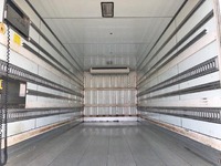 いすゞフォワード冷凍車（冷蔵車）中型（4t）[写真10]