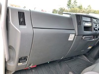 いすゞフォワード冷凍車（冷蔵車）中型（4t）[写真30]