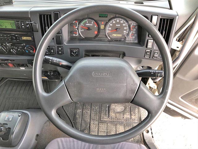 いすゞフォワード冷凍車（冷蔵車）中型（4t）[写真36]