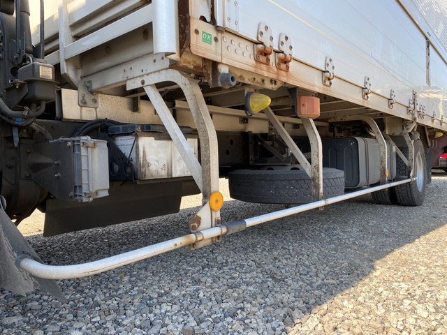 UDトラックスコンドルアルミウイング小型（2t・3t）[写真18]