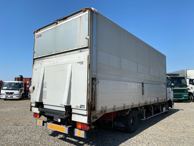 UDトラックスコンドルアルミウイング小型（2t・3t）[写真02]