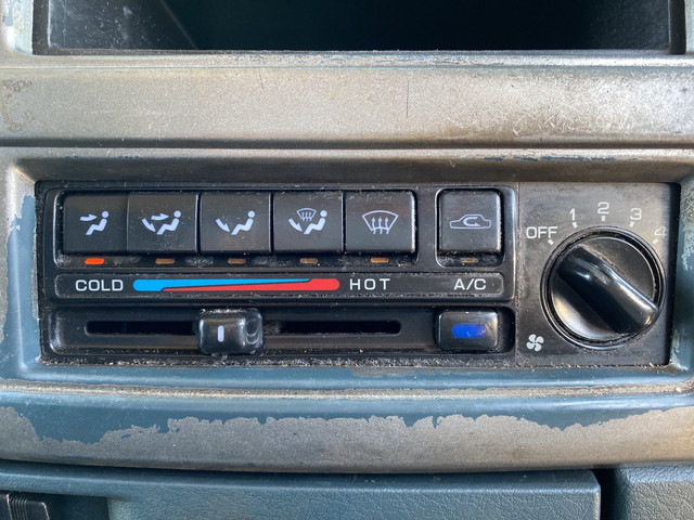 UDトラックスコンドルアルミウイング小型（2t・3t）[写真36]