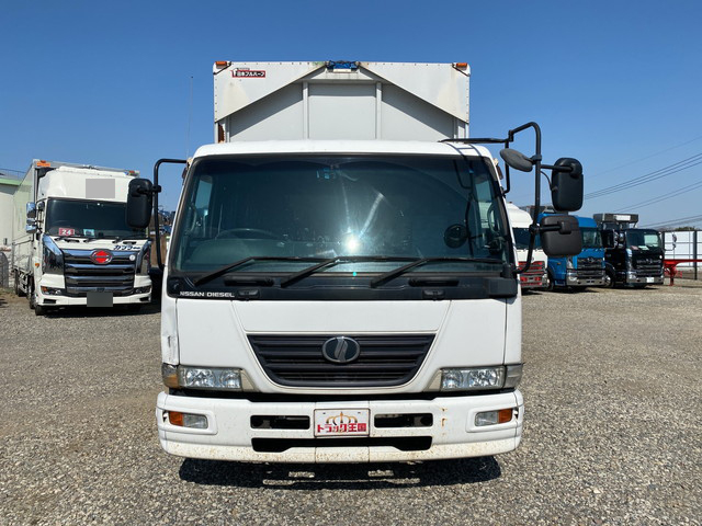 UDトラックスコンドルアルミウイング小型（2t・3t）[写真09]