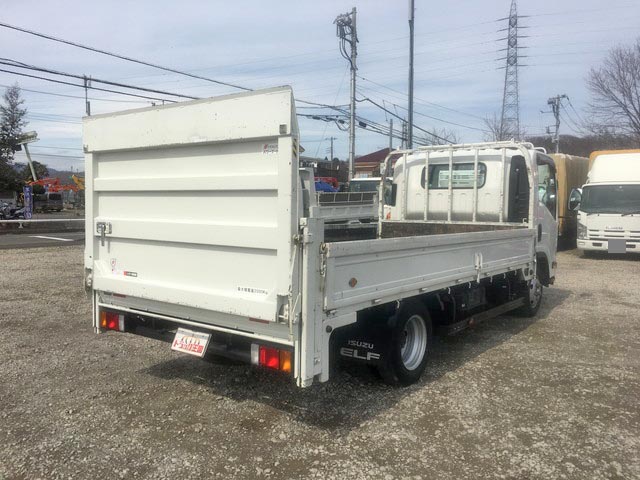 いすゞエルフ平ボディ小型（2t・3t）[写真02]