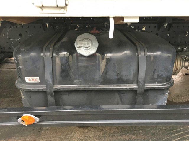 いすゞエルフ平ボディ小型（2t・3t）[写真21]