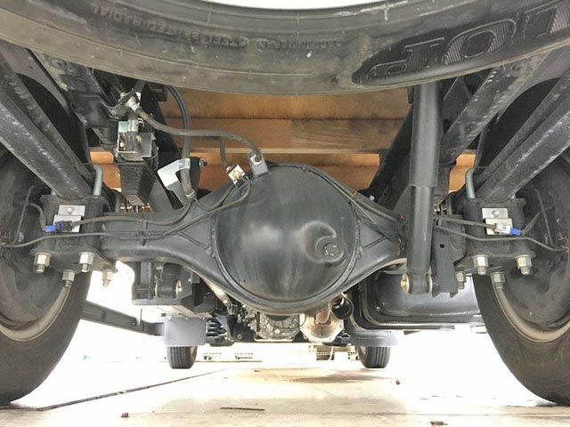 いすゞエルフ平ボディ小型（2t・3t）[写真24]