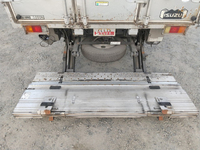 いすゞエルフアルミバン小型（2t・3t）[写真17]