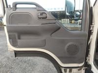 いすゞエルフアルミバン小型（2t・3t）[写真29]