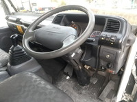 いすゞエルフアルミバン小型（2t・3t）[写真32]