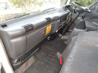 いすゞエルフアルミバン小型（2t・3t）[写真34]