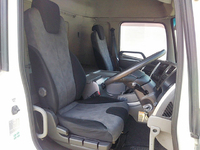 UDトラックスクオンアルミウイング大型（10t）[写真29]