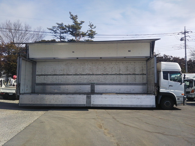 UDトラックスクオンアルミウイング大型（10t）[写真08]