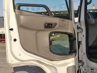 UDトラックスコンドルパネルバン小型（2t・3t）[写真29]