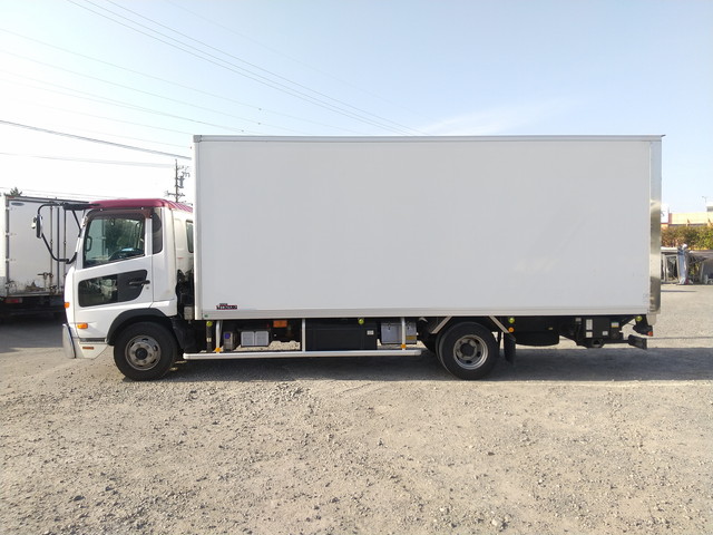 UDトラックスコンドルパネルバン小型（2t・3t）[写真05]