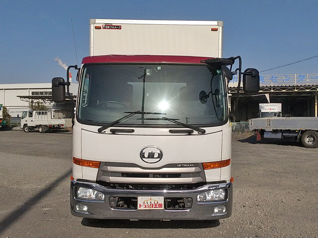 UDトラックスコンドルパネルバン小型（2t・3t）[写真07]