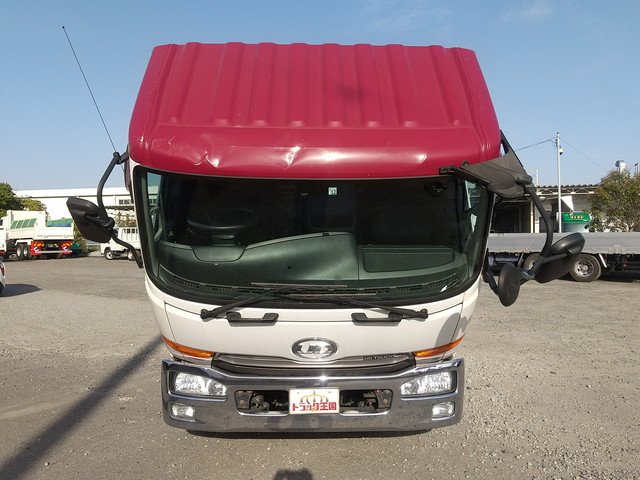 UDトラックスコンドルパネルバン小型（2t・3t）[写真08]