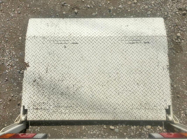 いすゞエルフ平ボディ小型（2t・3t）[写真17]