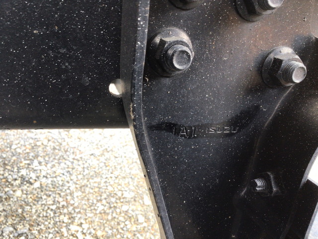 いすゞエルフ平ボディ小型（2t・3t）[写真11]