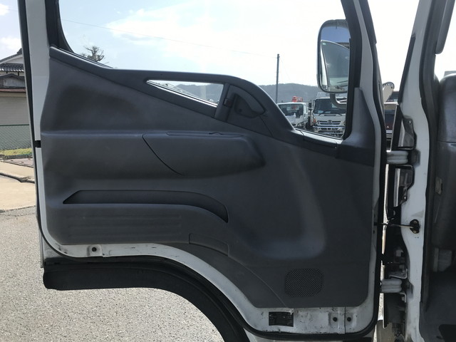 三菱ふそうその他の車種アルミブロック小型（2t・3t）[写真26]