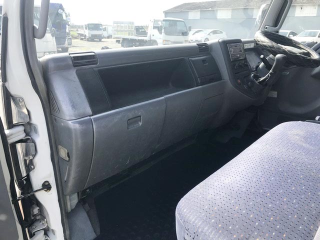 三菱ふそうその他の車種アルミブロック小型（2t・3t）[写真34]